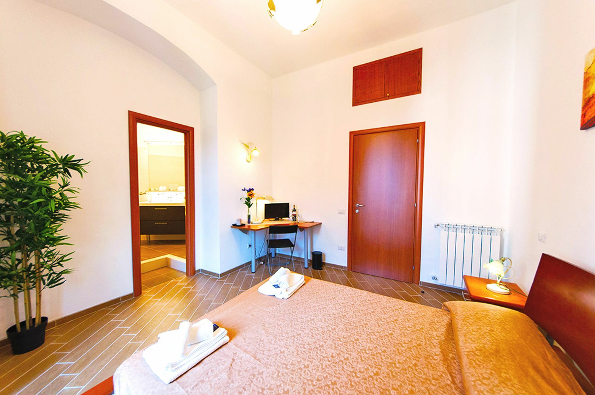 Miclad Colosseum Guest House Róma Kültér fotó